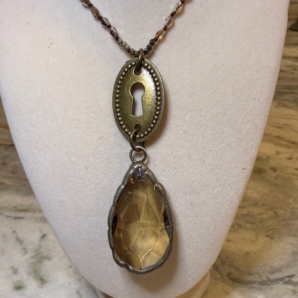 Vintage-Inspired Gold Keyhole Necklace